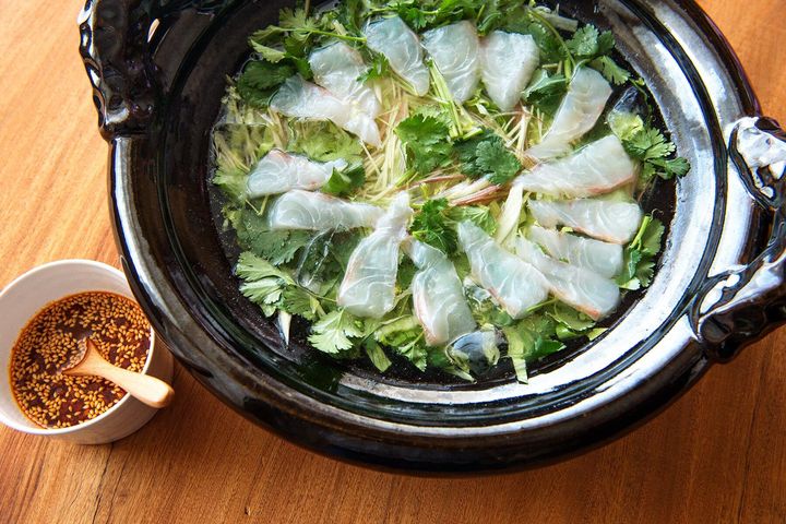 食欲が増す夏の激辛鍋！“麻辣海鮮冷鍋”