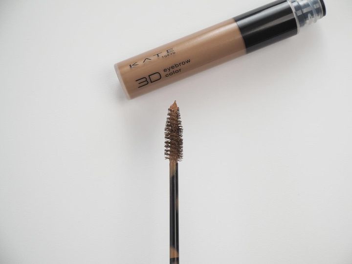 画像: 汗や皮脂、こすれに強いながらも簡単お湯オフ処方。