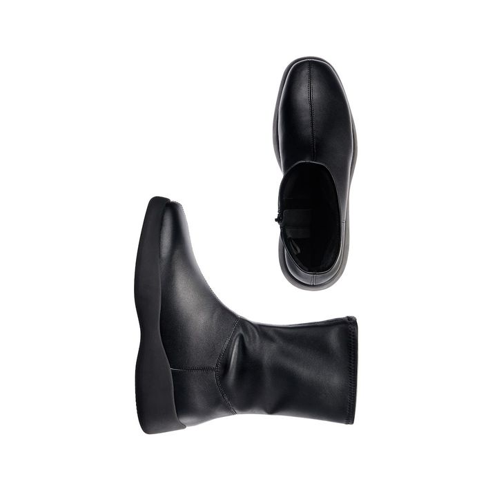 ストレッチショートブーツ ¥4,990