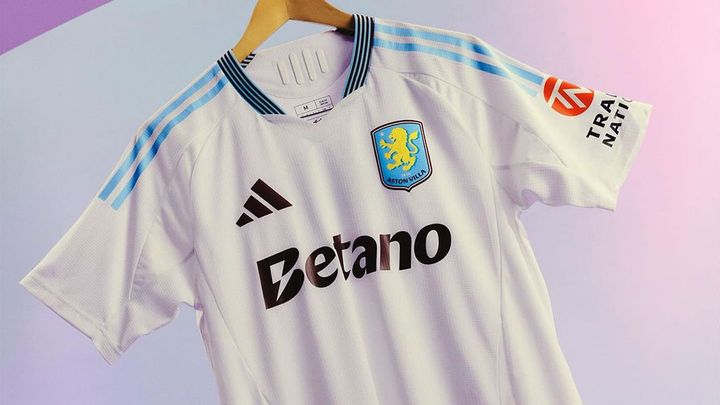 アストン・ヴィラ、「初のCL」を戦う新アウェイユニフォーム発表！クラブカラーのミニマルなデザイン