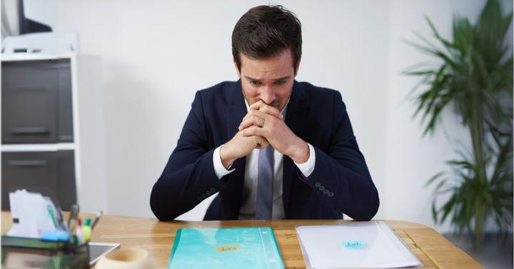 優柔不断な人は、実は偏見のない人だった!?