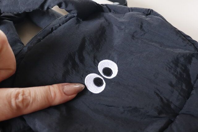 ダイソー ギョロ目ミニラウンドショルダーバッグ 刺繍