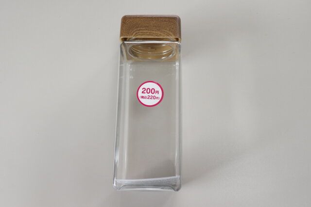 ダイソー ドリンクボトル（スクエア、蓋木目調、540mL） 商品情報