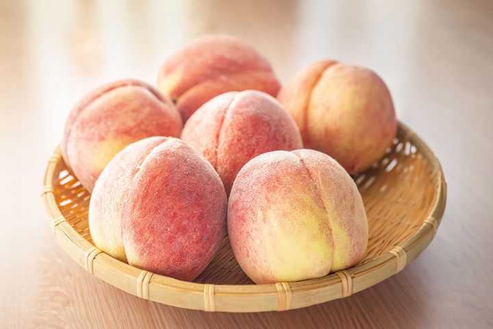 甘くておいしい食べごろの桃を見定めるポイント