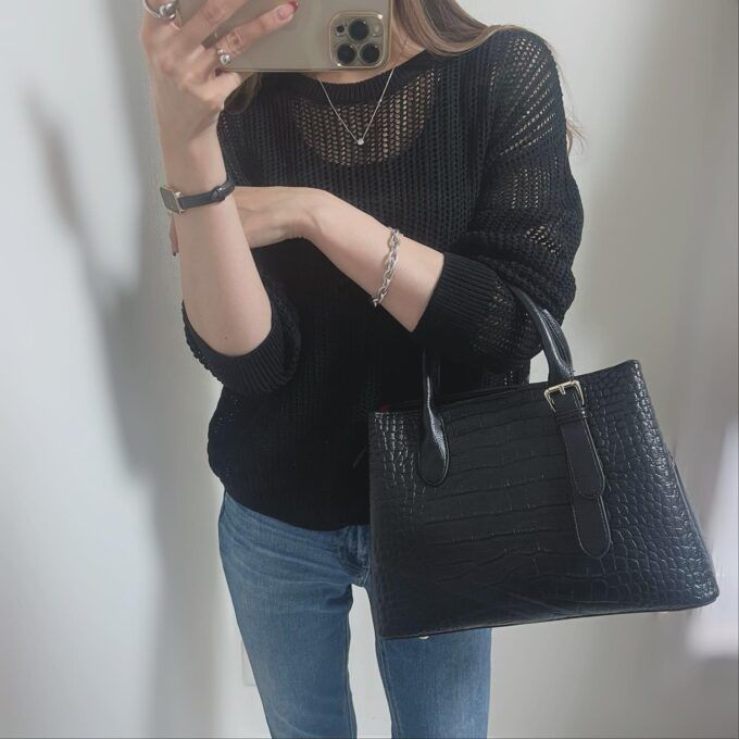 UNIQLOの「メッシュクルーネックセーター」