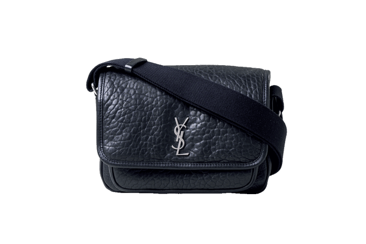 〈サンローラン〉のバッグ