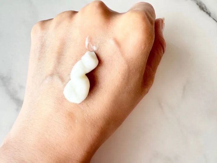 足のニオイケア ビオレzero さらさらフットクリーム 4