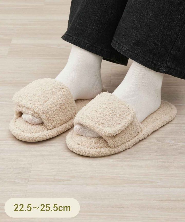 画像1: 出典：3COINS