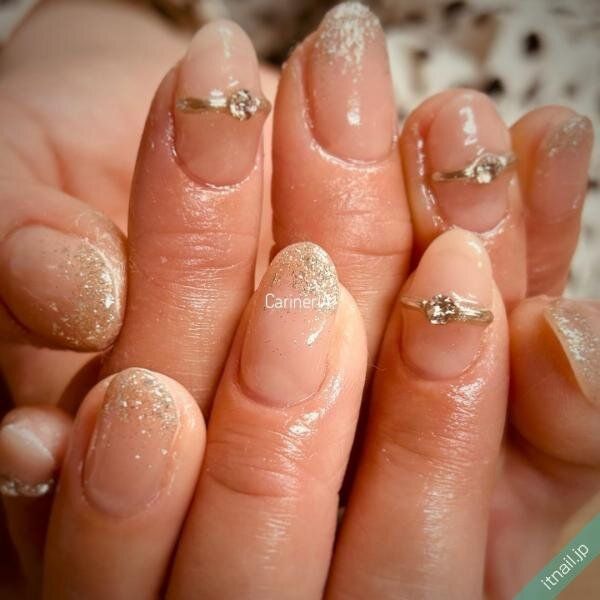 Carineriaが投稿したネイルデザイン [photoid:I0130189] via Itnail Design (738158)