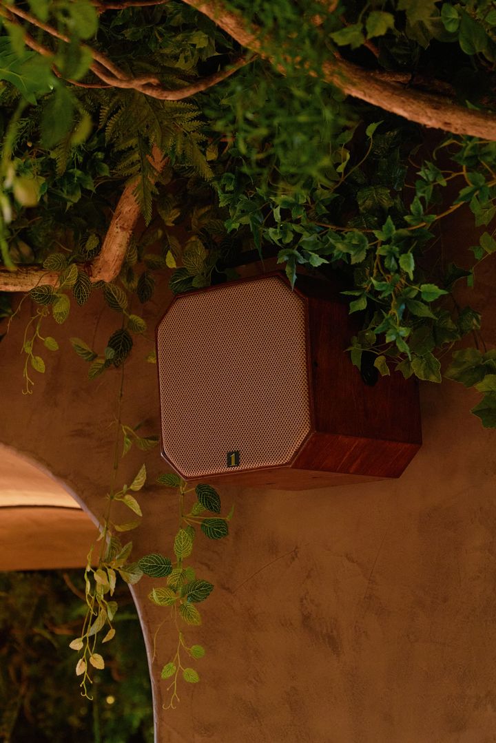 〈1 SOUND〉のスピーカー