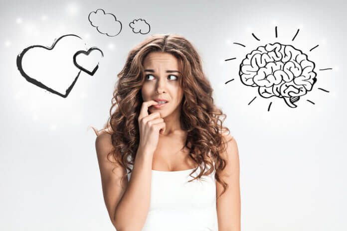 嫌われてる…？ 男女別・LINEの返信をしない理由10個