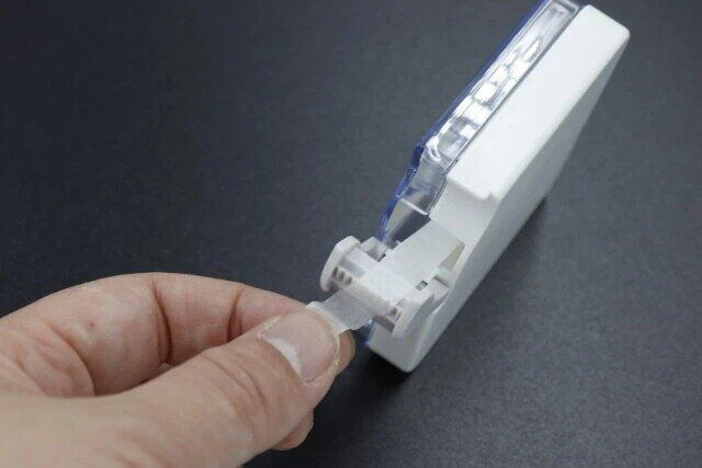 ダイソー サージカルテープカッター 使用例 カット