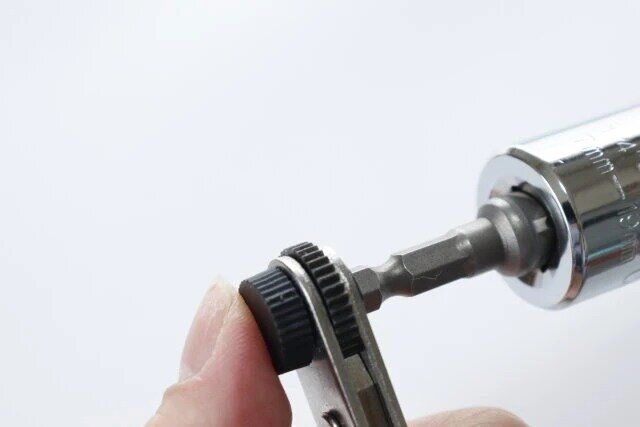 ダイソー ユニバーサルソケット アダプター 使用例