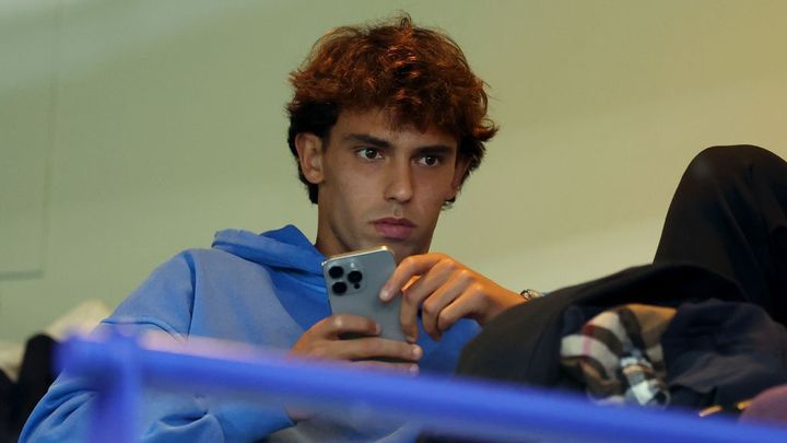 アトレティコ本拠地にあるJ・フェリックスの記念プレート、グチャグチャに荒らされる…「豚野郎！」