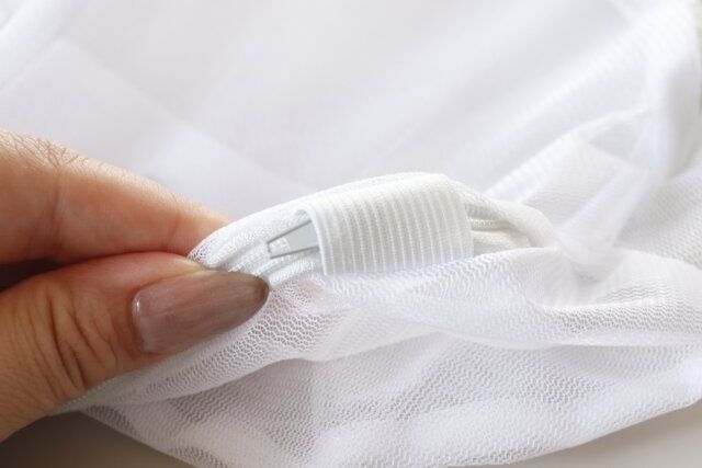 セリアの小物用洗濯ネット 円すい型のファスナーカバー