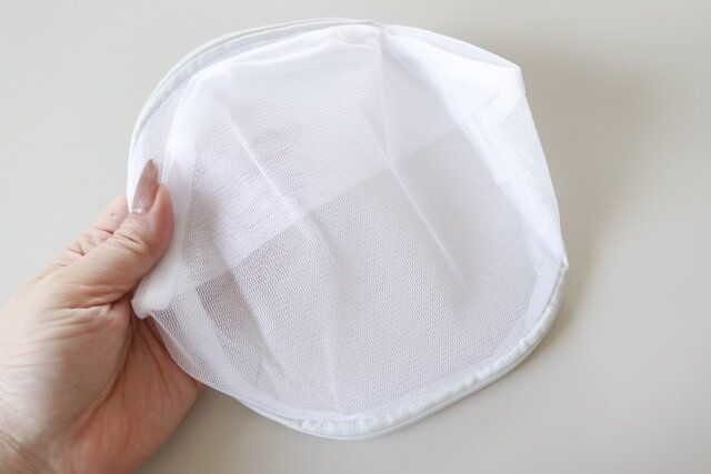 セリアの小物用洗濯ネット 円すい型