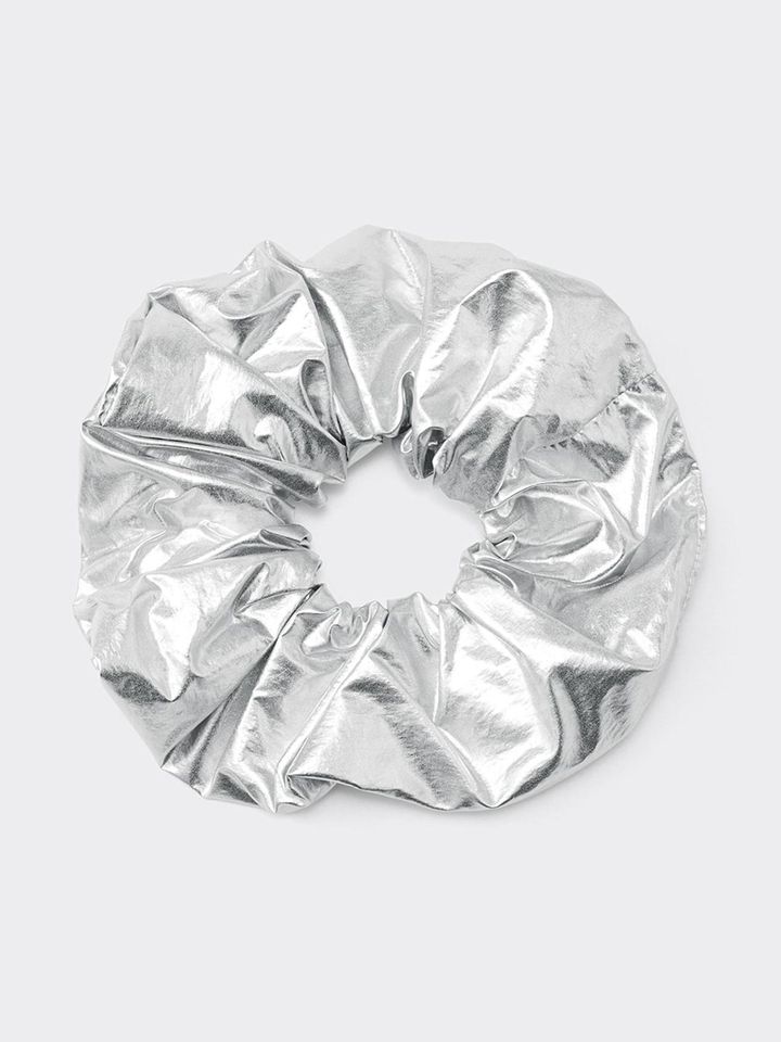 画像2: 出典：GU