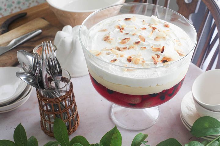 ルバーブのトライフル