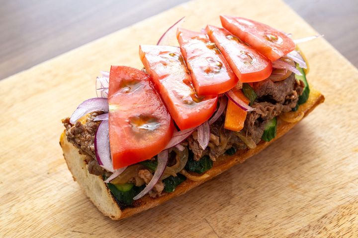 残りの具材をのせて挟む