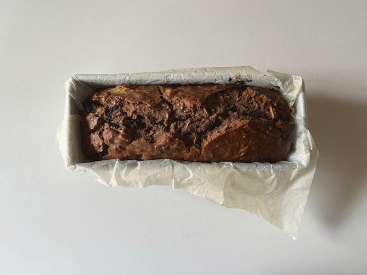 【簡単米粉レシピ】パインとオレオのココナッツチョコの米粉ケーキ【渡辺友美子のコーヒーに合うお菓子のレシピ vol.56 〜レシピで旅するヨーロッパ〜】