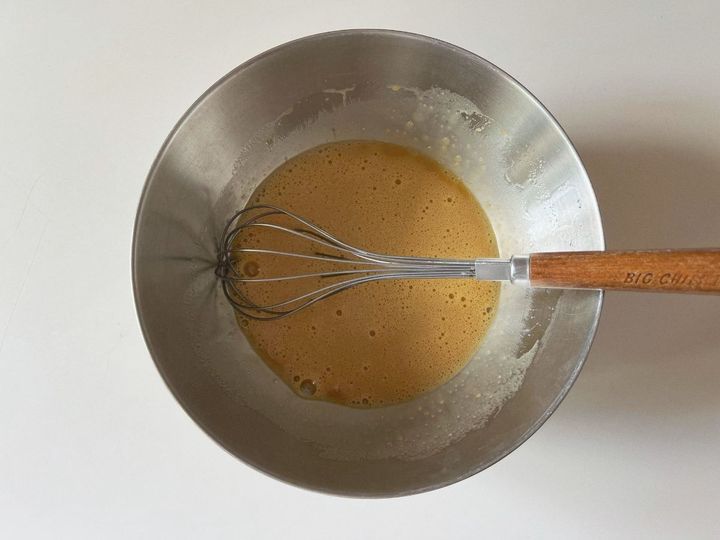 【簡単米粉レシピ】パインとオレオのココナッツチョコの米粉ケーキ【渡辺友美子のコーヒーに合うお菓子のレシピ vol.56 〜レシピで旅するヨーロッパ〜】