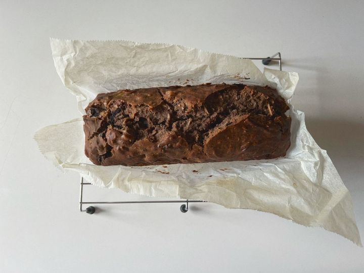 【簡単米粉レシピ】パインとオレオのココナッツチョコの米粉ケーキ【渡辺友美子のコーヒーに合うお菓子のレシピ vol.56 〜レシピで旅するヨーロッパ〜】