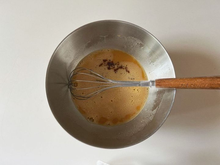 【簡単米粉レシピ】パインとオレオのココナッツチョコの米粉ケーキ【渡辺友美子のコーヒーに合うお菓子のレシピ vol.56 〜レシピで旅するヨーロッパ〜】