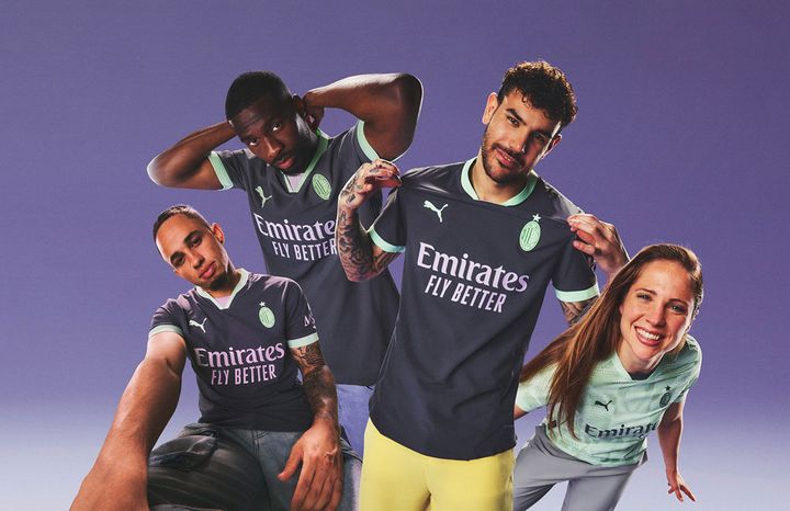 またも異色デザイン！ミランが「創造と革新」の新サードユニフォームを発表 第2節パルマ戦でデビューへ