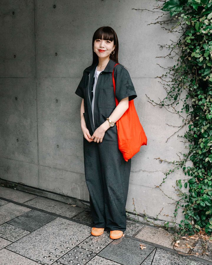 【スニーカーvsサンダルコーデ】おしゃれさんに学ぶ、夏の足もとコーデ10選！