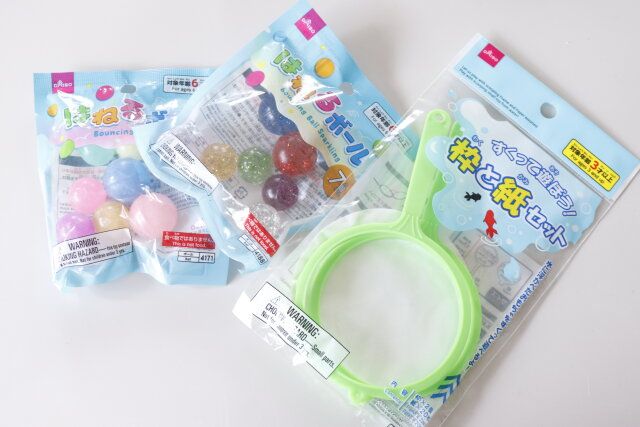 ダイソー はねるボール（キラキラ、7個） はねるボール（パステル、7個） すくって遊ぼう 枠と紙セット パッケージ