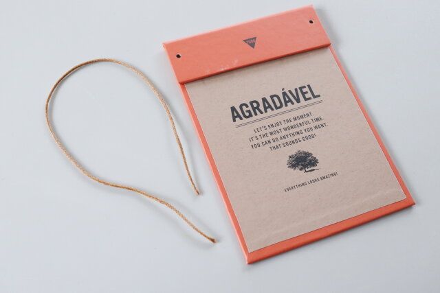 ダイソー 壁掛けペーパーフォトフレーム