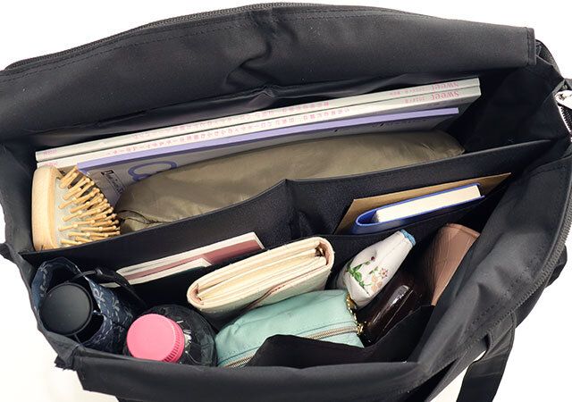 宝島社ムック付録のearth music＆ecologyの横型トートバッグ14