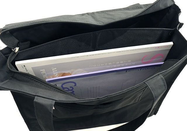 宝島社ムック付録のearth music＆ecologyの横型トートバッグ13