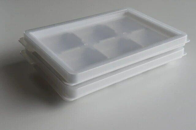 ダイソー キューブトレー 小分け式 スタッキング