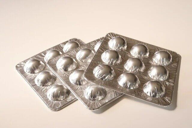 ダイソー アルミプレート（たこ焼き用、9穴） 内容量