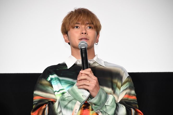 新田真剣佑、弟・眞栄田郷敦主演の『ブルーピリオド』に極秘出演!? サプライズ発表にキャスト一同が驚愕