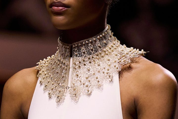 ディオール 2022-23年秋冬コレクションより。