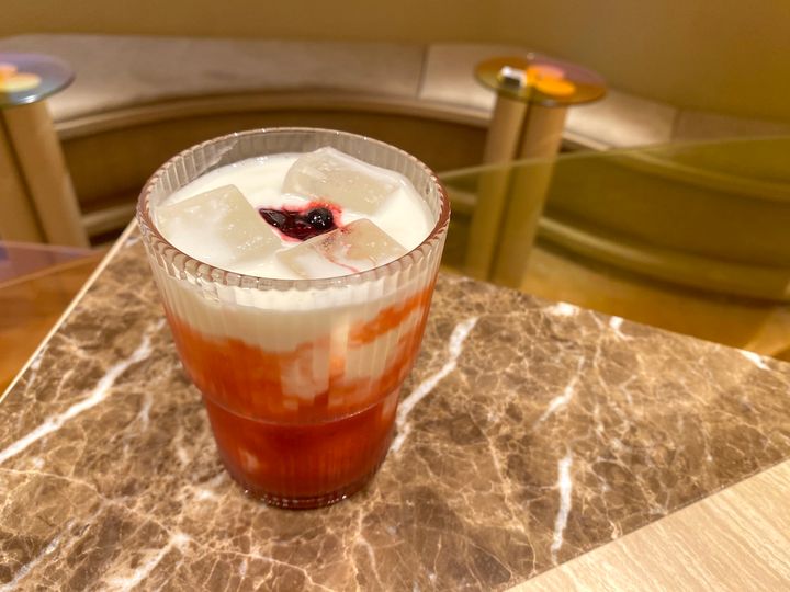 「ミックスベリーダコグルト」770円