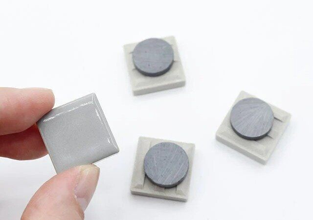 ダイソー マグネットタイル（正方形）