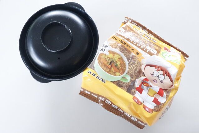 ダイソー 電子レンジ調理器ミニラーメン 袋麺