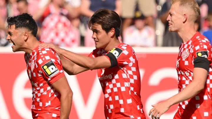 マインツ佐野海舟、ブンデスリーガデビューも引き分け 監督は「勝たなければいけない試合」