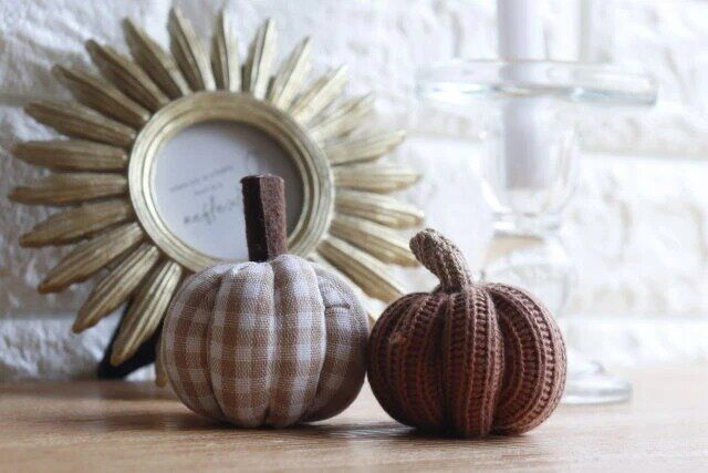 セリア ギンガムチェック柄パンプキン 毛糸編みパンプキン