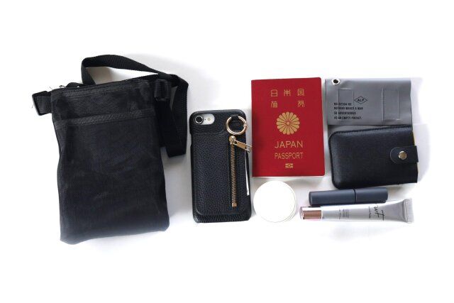 ダイソー300円黒バッグレビュー