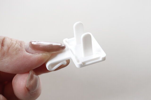 100均ダイソーのコンセントキャップ4