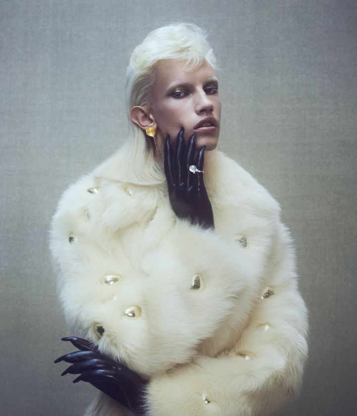 『d la Repubblica』（2022年）より。