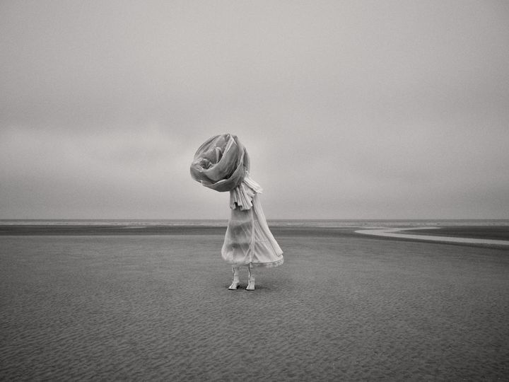 『アクネ ペーパー』（2021年）より。