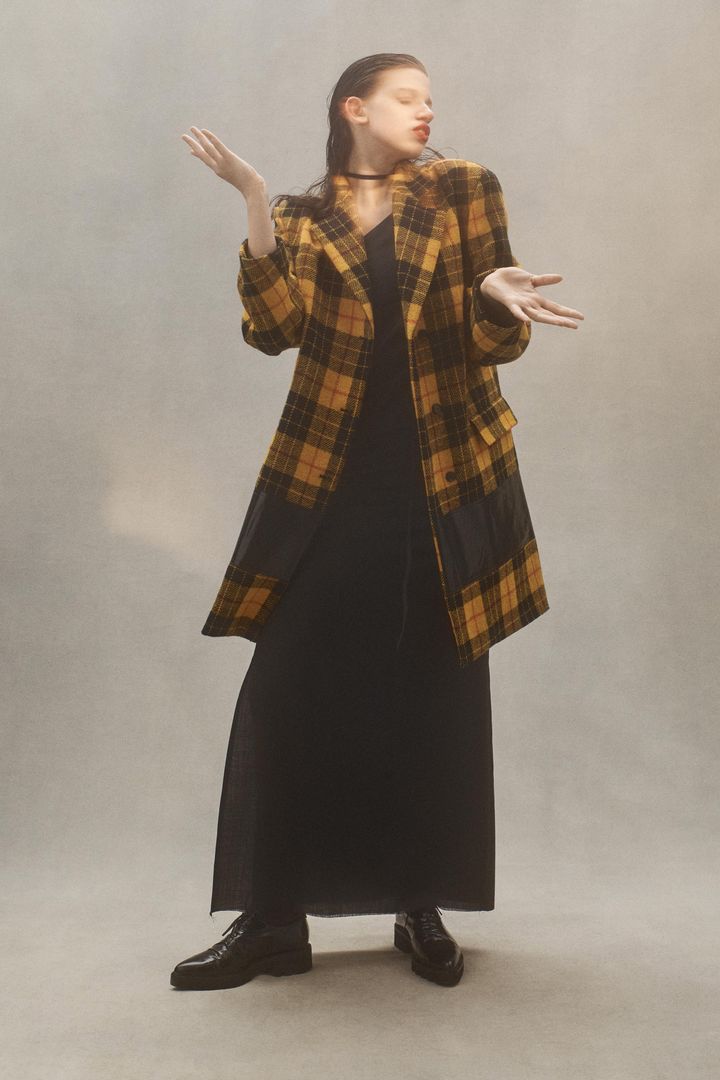 ヤン・リー 2019年プレフォールコレクションより。