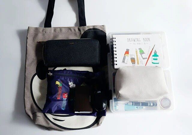 ダイソー330円ミッキートートバッグレビューA4サイズ