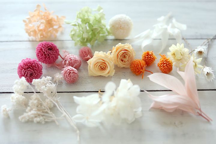 プリザーブドフラワーのリース