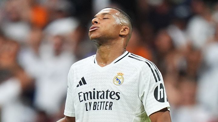 エムバペ、レアル初ゴールならず…決定機を逃した無念シーン